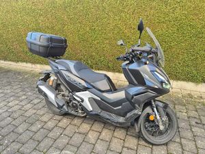 HONDA ADV 350 2025 SE MATT SCHWARZ INKL. GARANTIE UND ZUBEHÖR