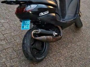 PEUGEOT VIVACITY 70 CC LOOPT GOED — SCOOTERS | PEUGEOT — MARKTPLAATS