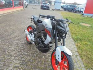 YAMAHA MT125 ABS