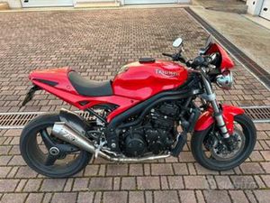 TRIUMPH SPEED TRIPLE
