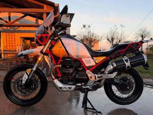 MOTO GUZZI V 85 TT EVOCATIVE GRAFIC GIALLO