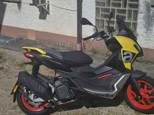APRILIA SR GT 125