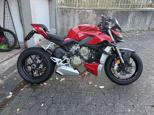 DUCATI STREETFIGHTER
