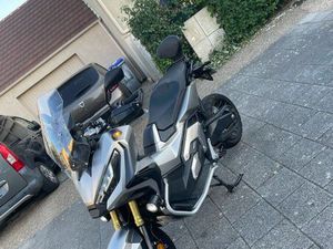 XADV 750