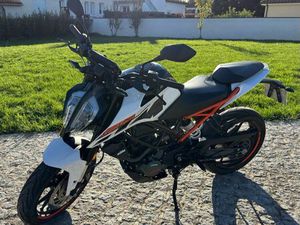 KTM DUKE 125
