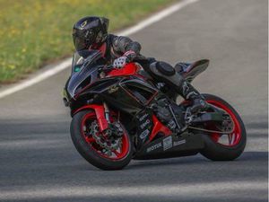 SUZUKI GSXR 600 PISTE