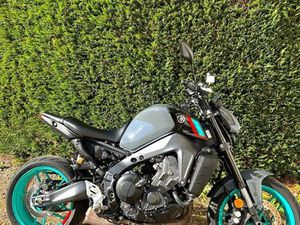 YAMAHA MT09 2023 - 5500KM