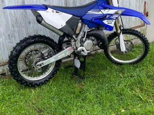 125 YZ