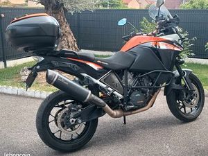 MOTO KTM ADVENTURE 1050
