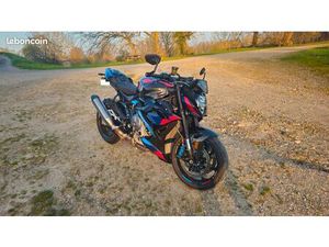 M 1000 R COMPETITION / VERSION CARBON