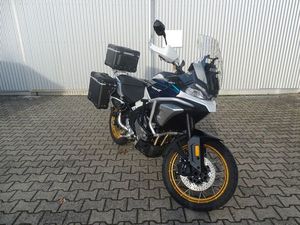 CFMOTO 700 MT - TOURING EDITION