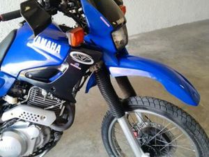 YAMAHA - XT600