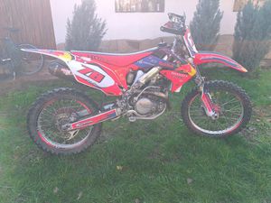 HONDA CRF 450R →
