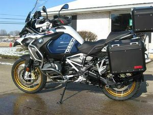 2024 BMW R1250GSA