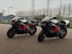 2X HONDA FIREBLADE SC28 — MOTOREN | HONDA — MARKTPLAATS
