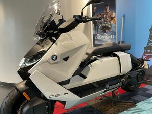 CE04 - 5.900KM - PERMIS A2 -FINITION PRO - CHARGE RAPIDE