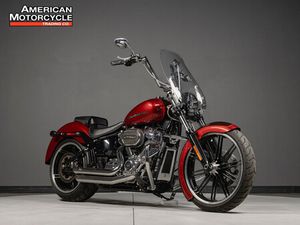 2018 SOFTAIL® BREAKOUT®