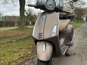 VESPA PRIMAVERA 125