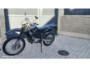 MOTO YAMAHA DTRE 125