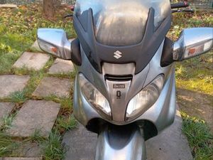 SUZUKI BURGMAN 650 EXÉCUTIVE