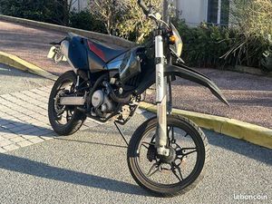 MOTO BETA 125 RR SUPERMOTARD