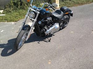 HARLEY DAVIDSON SOFTAIL STANDARD 4/21