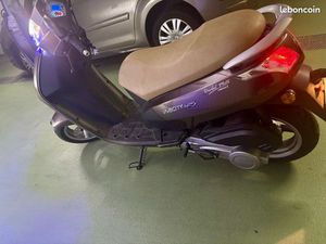 SCOOTER PEUGEOT 125 VIVACITY
