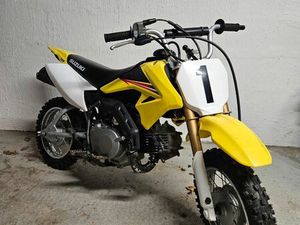 MOTOCROSS SUZUKI DRZ 70