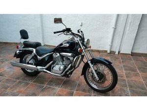 SUZUKI - INTRUDER 250