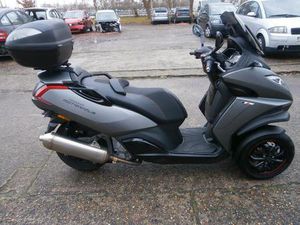 PEUGEOT METROPOLIS 400 GEPFLEGT TOPCASE WENIG KM