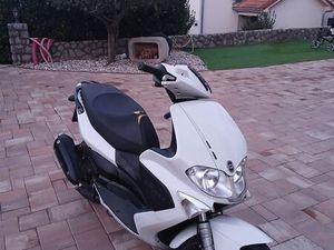GILERA RUNNER VXR200, 2006 GOD.