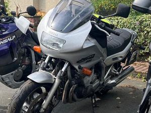 YAMAHA XJ 900