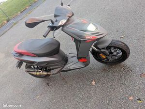 APRILIA SR50 MOTARD 2T