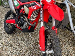 ENDURO BÊTA 390 RR OHLINS