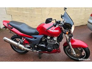 KAWASAKI ZR-7 ÉCHANGE POSSIBLE