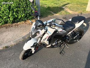 MOTO KEEWAY RKF 125