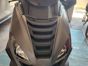 SCOOTER METROPOLIS 400 TROIS ROUES NOIR