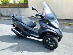 SCOOTER PIAGGIO 500 3 ROUES