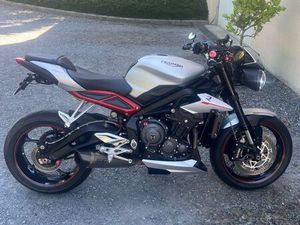 TRIUMPH STREET TRIPLE 765 R