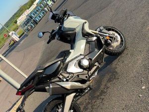 XADV 2024 PUCO BLUE NEUF AU RODAGE