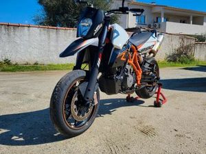 KTM 990