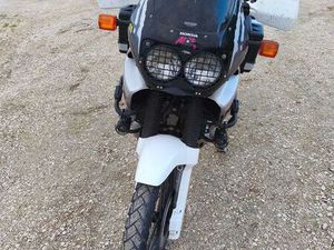 AFRICA TWIN 750 DE 95 COM 40 MIL KM. UNIÃO DE FREGUESIAS DA CIDADE DE SANTARÉM