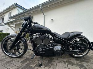 HARLEY-DAVIDSON BREAKOUT 114 CUSTOM