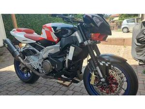 VENDO APRILIA TUONO 1000 R FACTORY (2006 - 11) USATA A VICENZA (CODICE 9895322) - MOTO.IT