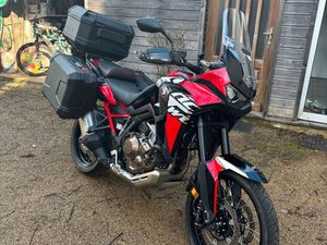 AFRICA TWIN 1100