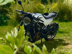 HUSQVARNA VITPILEN 401