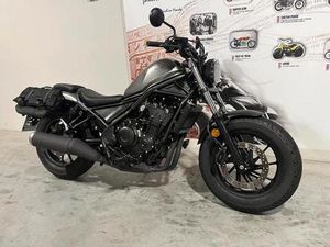 ② HONDA CMX500 REBEL IN NIEUWSTAAT MET TASSENSET