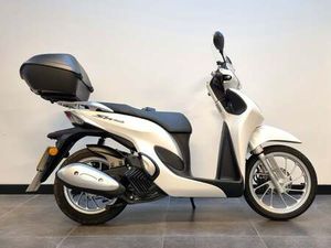 USED HONDA SH MODE 125 FOR SALE IN STRATFORD UPON AVON