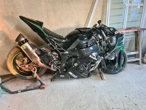 ZX10R