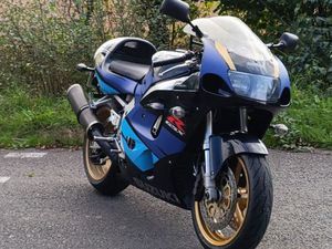 SUZUKI 750 GSXR 1996